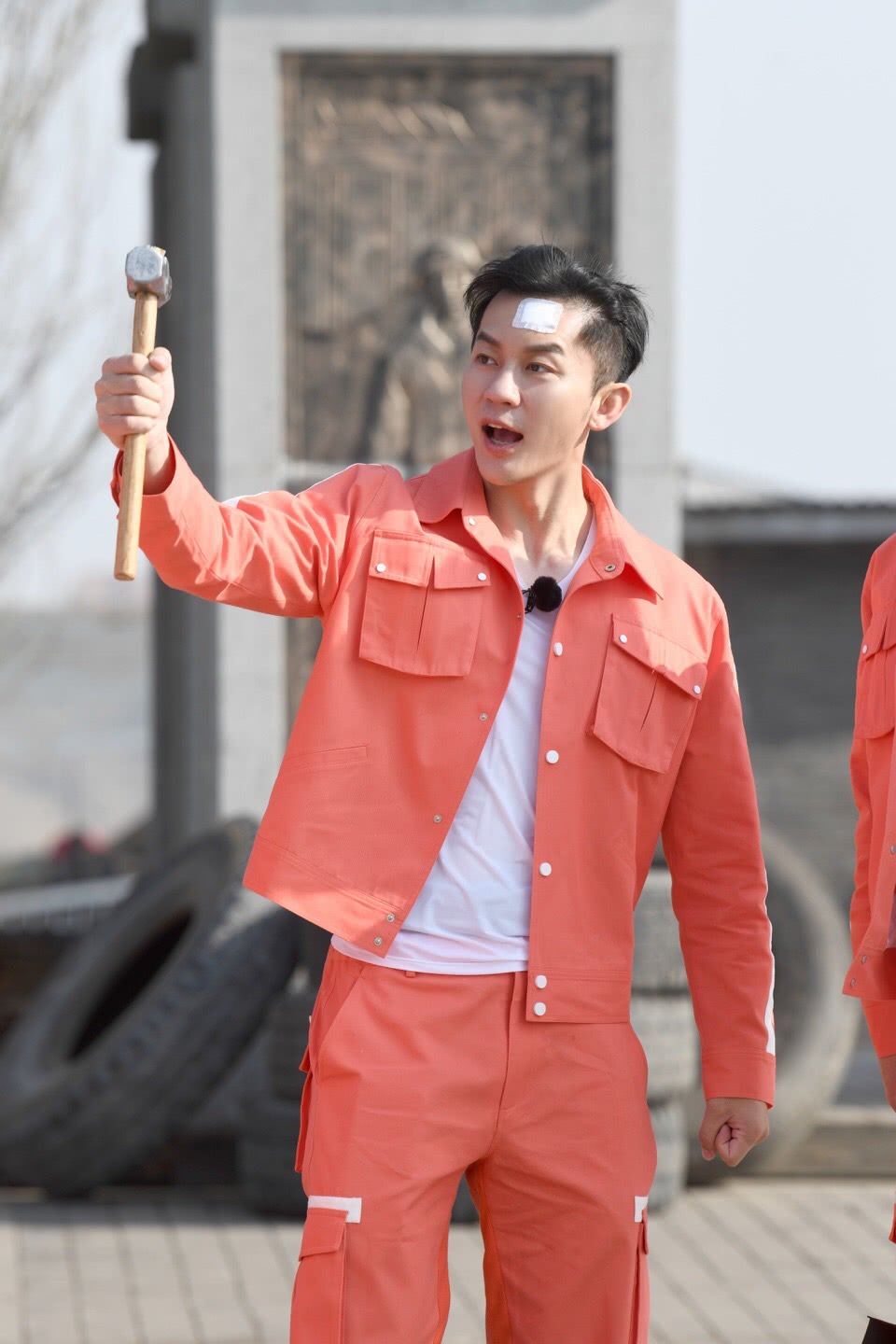 开云体育官网-社区盾赛程吃紧，金州勇士加时末段队长鼓劲，赛场秩序良好，阵容厚度经受考验的简单介绍